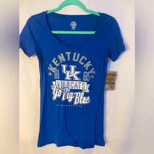 Rivalry threads U of K women’s shirt. Small